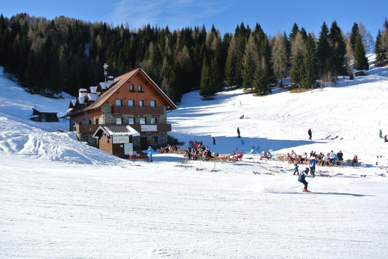 Albergo Al Cocul ซุตริโอ ภายนอก รูปภาพ